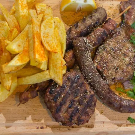 Hotel Oikoperiigitis