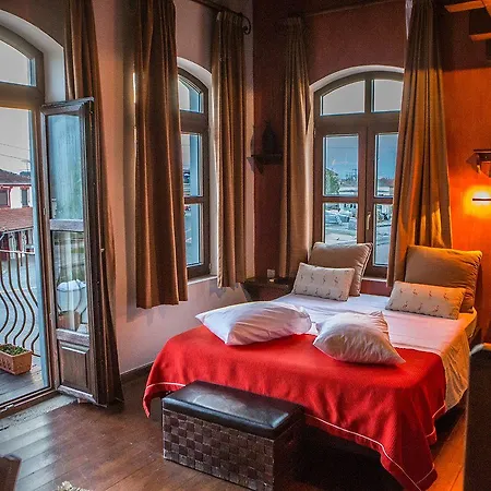 Hotel Oikoperiigitis