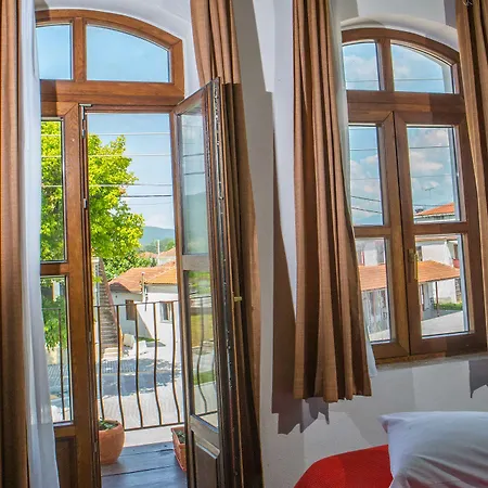 Hotel Oikoperiigitis