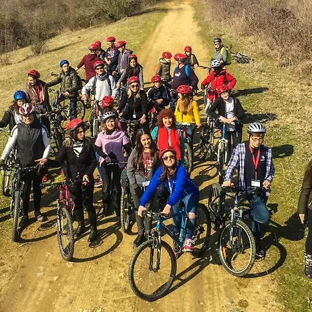 Oikoperiigitis Kerkíni