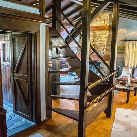 Oikoperiigitis Hotel Kerkíni