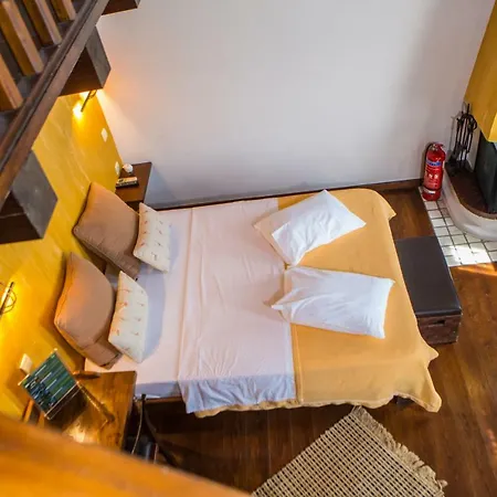 Oikoperiigitis Hotel Kerkíni