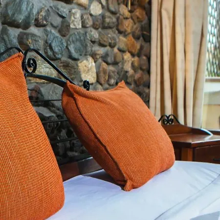 Oikoperiigitis Hotel Kerkíni