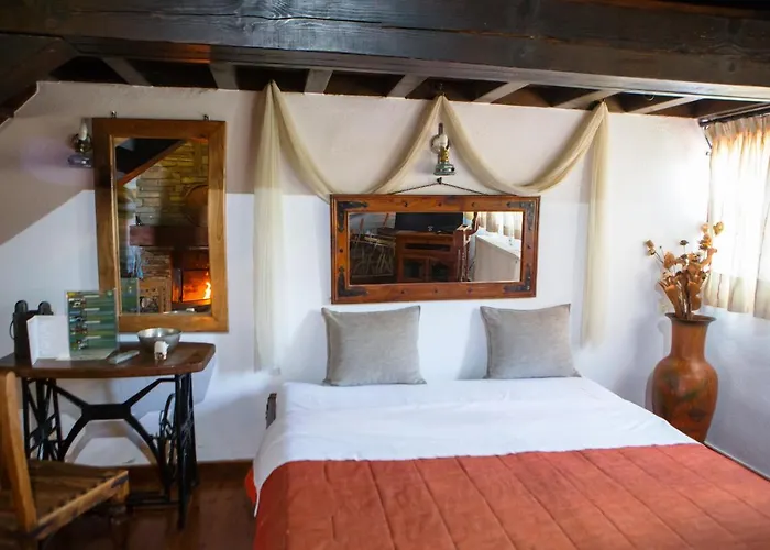 Oikoperiigitis Hotel 3*