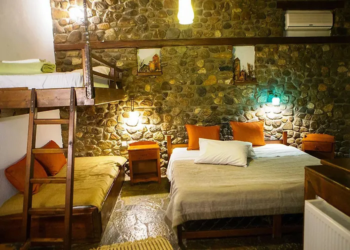 Oikoperiigitis 3* Kerkini