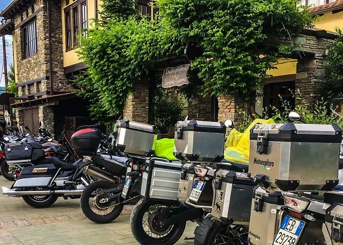 Oikoperiigitis 3* Kerkini